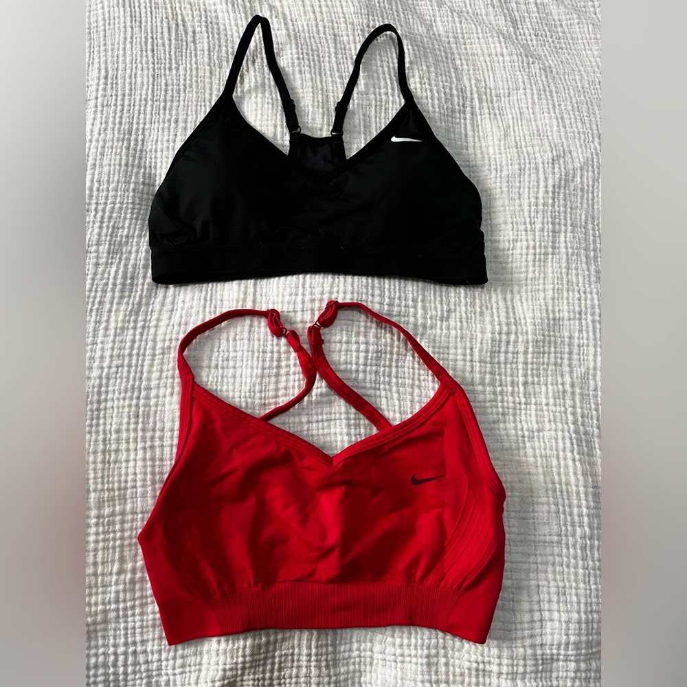 2 Nike sports bras